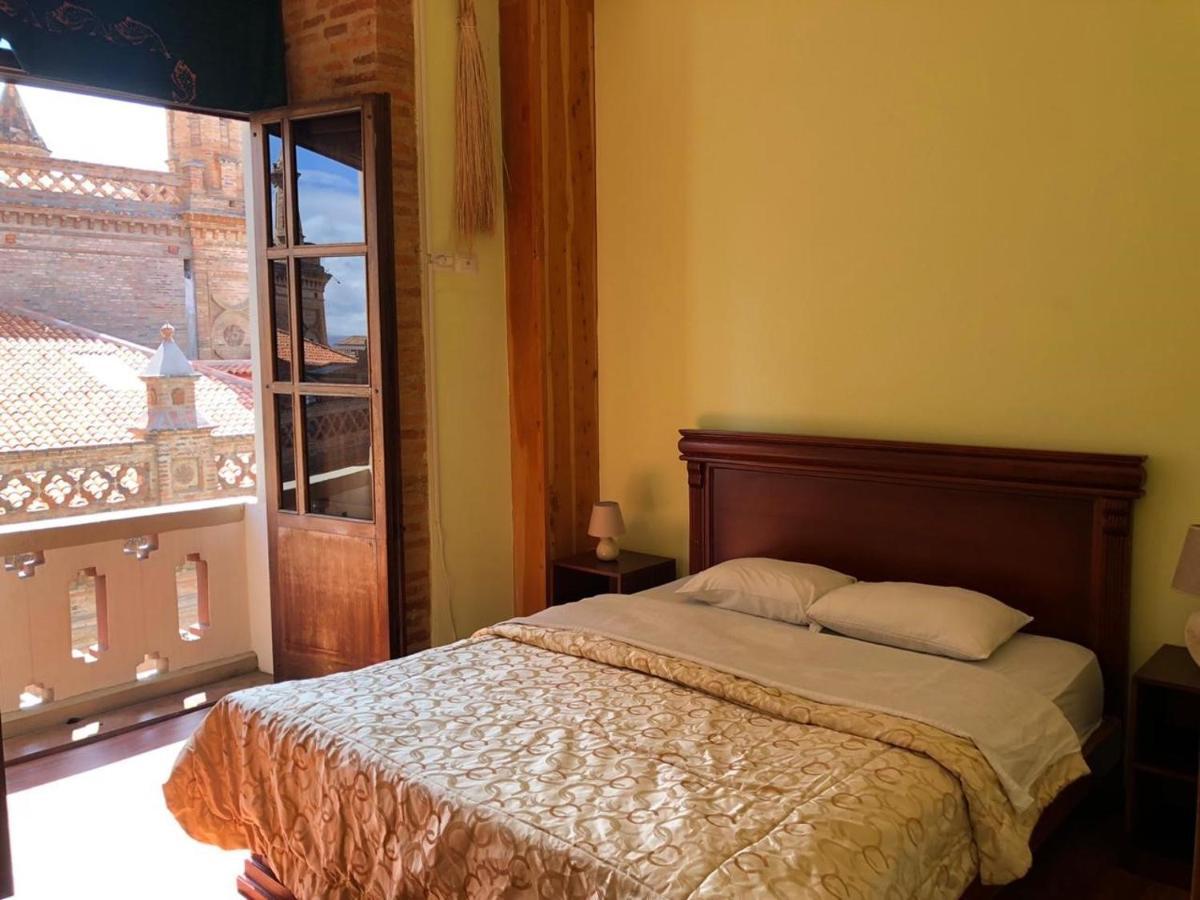 Flore Hotel Boutique Cuenca Zewnętrze zdjęcie
